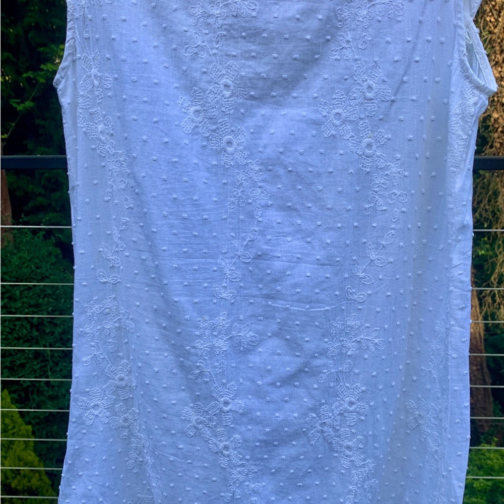 Elegant White Sleeveless Top